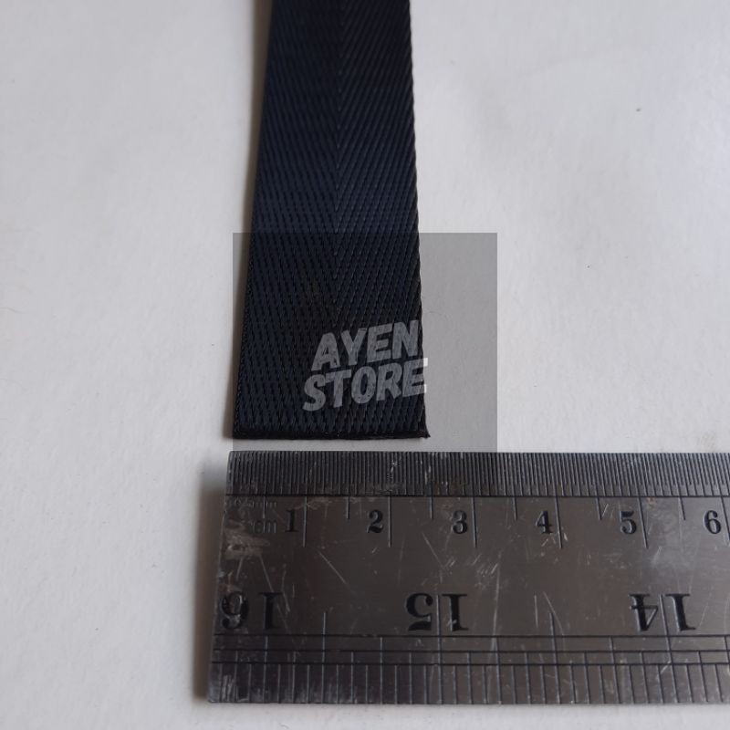 Webbing nylon 2.5 cm motif herringbone (per roll / 45 m). webbing nilon panah import.