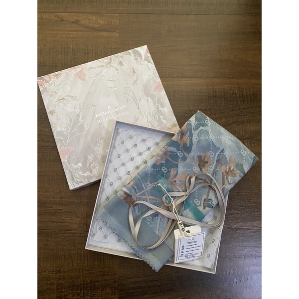 Buttonscarves Xanadu Series (Jade)