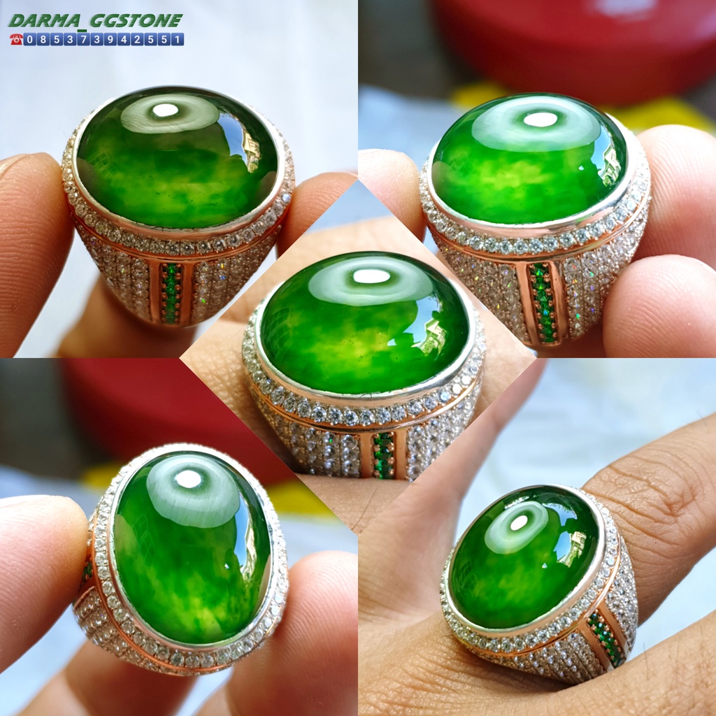 BATU KOLEKSI ITEM KOLEKTOR LUMUT HIJAU TUA  KODE2522