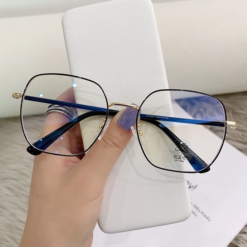 Kacamata Photochromic Anti Radiasi Minus Retro Frame Kotak Bahan Metal Untuk Wanita Pria