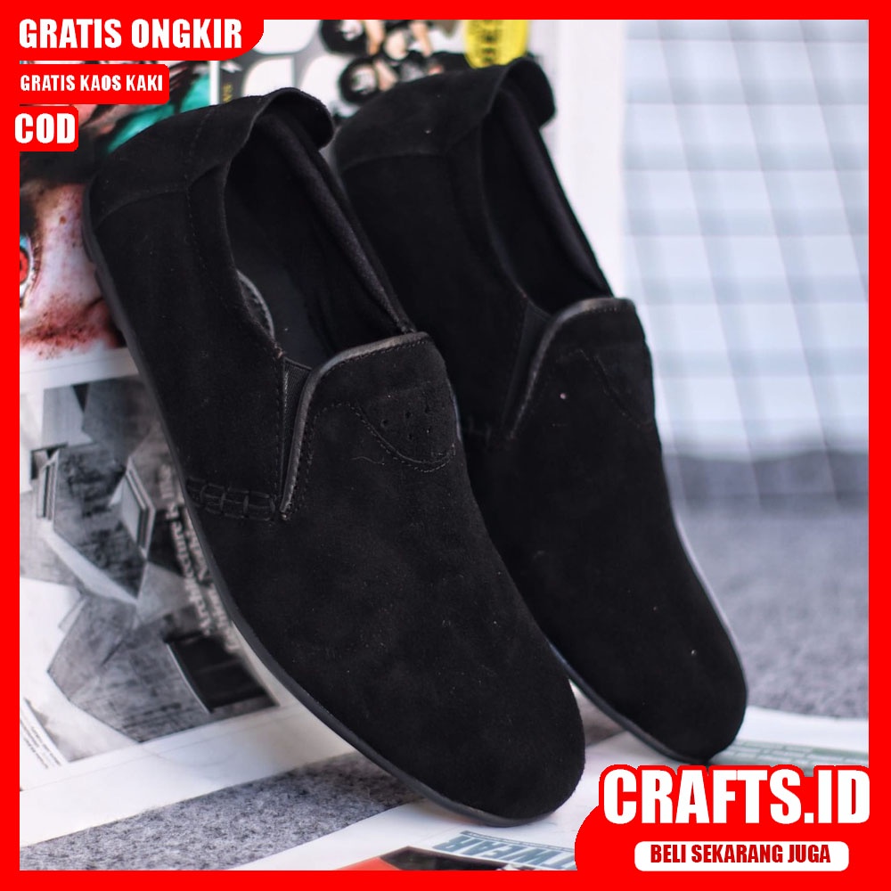 CRAFTS X STONE Sepatu Slip On Pria Kulit Asli Suede Cowok/Cowo Sepatu Casual Pria Antislip Slop Kerja Kantor Kondangan Sepatu Kasual Gaya Santai Kekinian Murah Terlaris Original