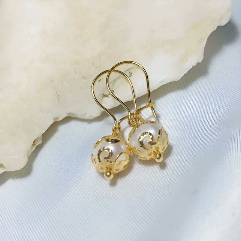 Anting lapis emas mutiara air tawar asli lombok Anting anting wanita Anting mutiara lombok asli Anti