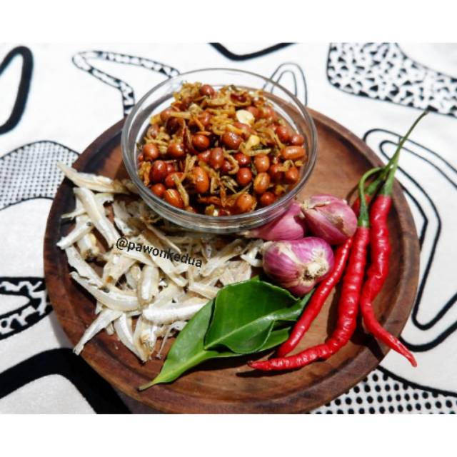 

TERI KACANG MAK SUM