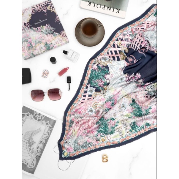 ButtonScarves Sevilla Series Midnight