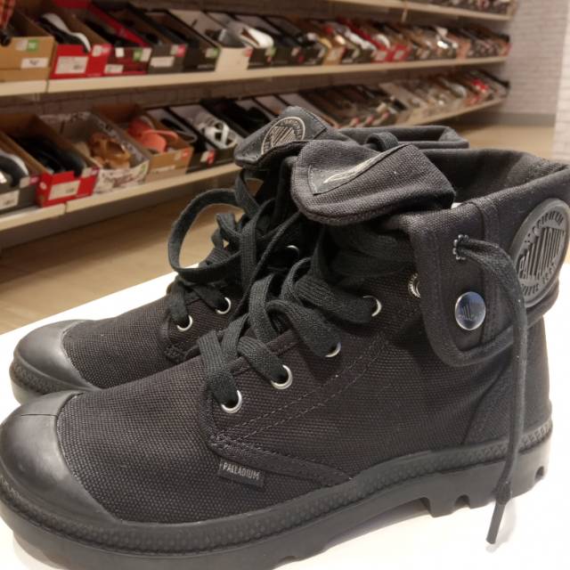 Palladium original pallabrouse baggy men Black