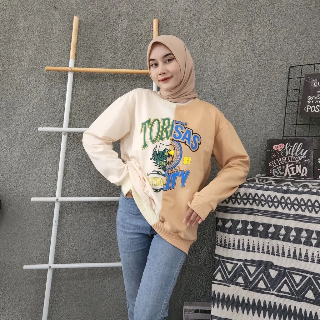 TOROSAS COMBIE Sweater Crewneck Oblong Oversize | Outerwear Wanita Bahan Fleece Tebal Kekinian Korean Style