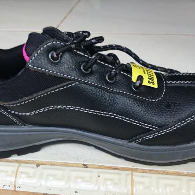 Amanah Safety Shoes Jogger Bestgirl S3 Size 40 Hitam Pekerja Wanita/Lady