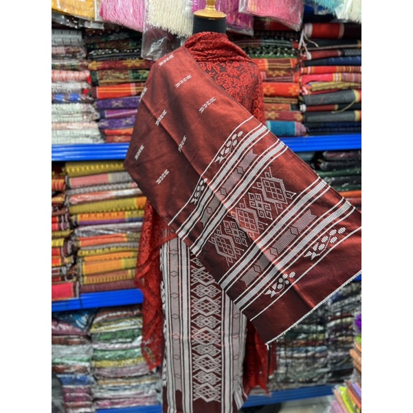 Sutera Hongkong benang kilat langsung dari Partonun Sutra Hongkong merah Songket Sadum semi Sutera Tenun Siantar Songket Batak songket Tenun Songket motif sadum songket