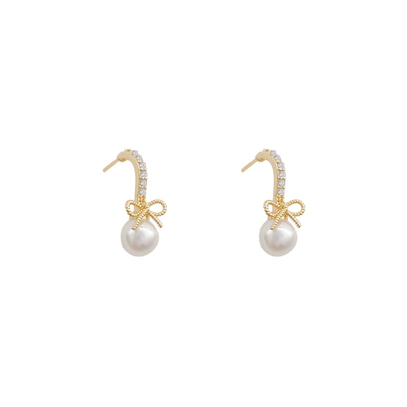 Anting Stud Desain Pita Aksen Mutiara Bahan 925 Silver Needle Untuk Wanita