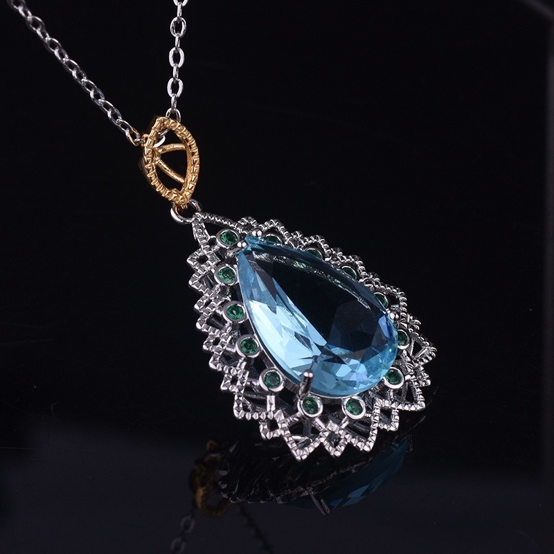 [Ready Stock]Fashion Inlaid Sapphire Pendant Water Drop Pear-Shaped Necklace