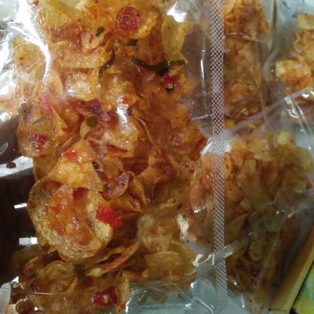 

Keripik kentang balado (asli pedas mantul) ga melempem