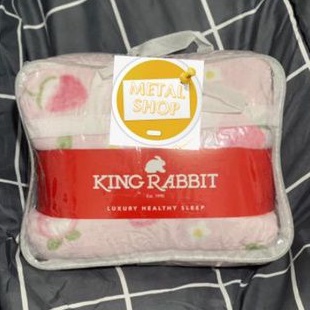 King Rabbit Thermal Blanket Selimut Fleece Motif Strawberry Pink