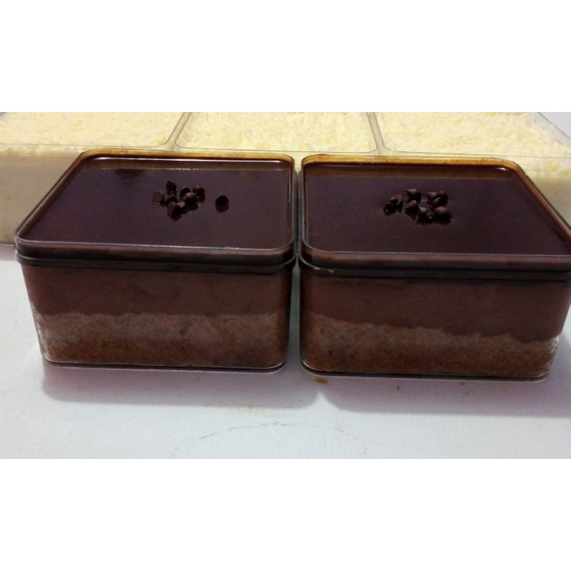 

Triple Choco Dessert Box