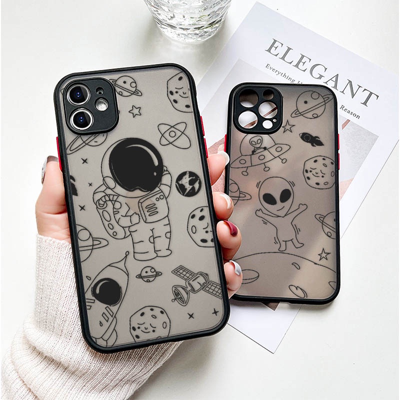 Soft Case Hp Gambar Alien Tahan Goncangan Untuk Iphone 13 / 12 / 11promax / XS / XR / X / XSMax / 6S / 6 / 7 / 8plus / SE 2020