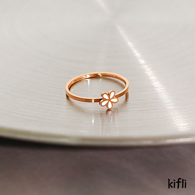 Korea Cincin Titanium Daisy Kecil,Bunga Hitam Putih Cincin,Bunga Fashion Kepribadian