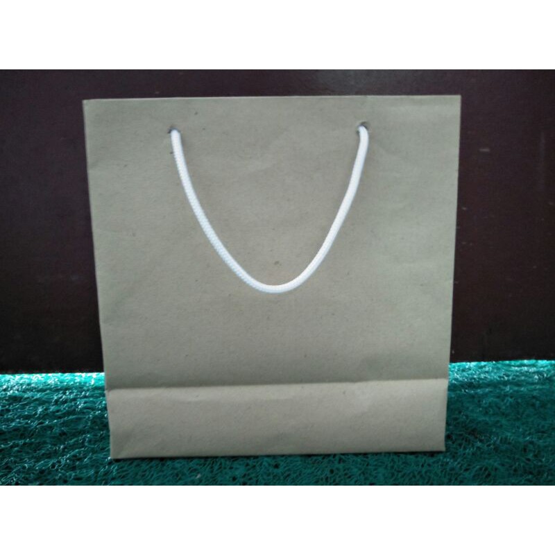 paperbag souvenir asbak ukuran 13x15x3