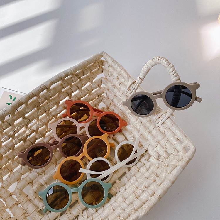 READY STOCK SUNGLASSES!!! KACAMATA ANAK PENGHALAU SINAR MATAHARI / USIA 08 BULAN -8TH STOCK READY BANYAK-Merah