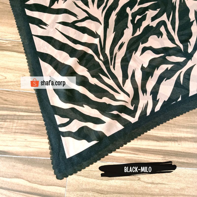 HIJAB SEGI EMPAT VOAL ANIMAL PRINT SERIES