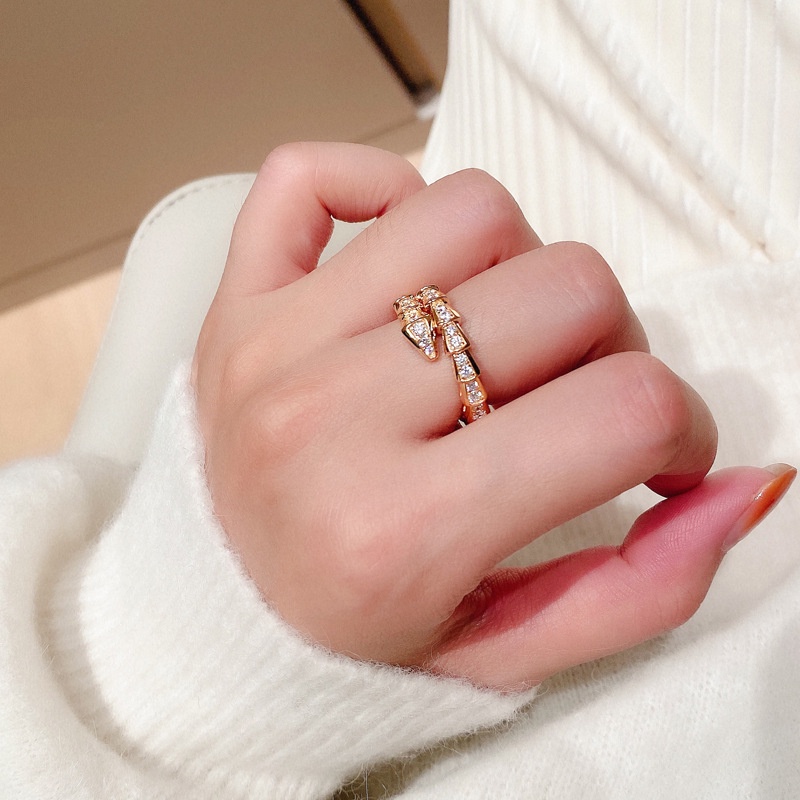 Cincin Jari Telunjuk Model Terbuka Desain Ular Kecil Aksen Berlian Untuk Wanita