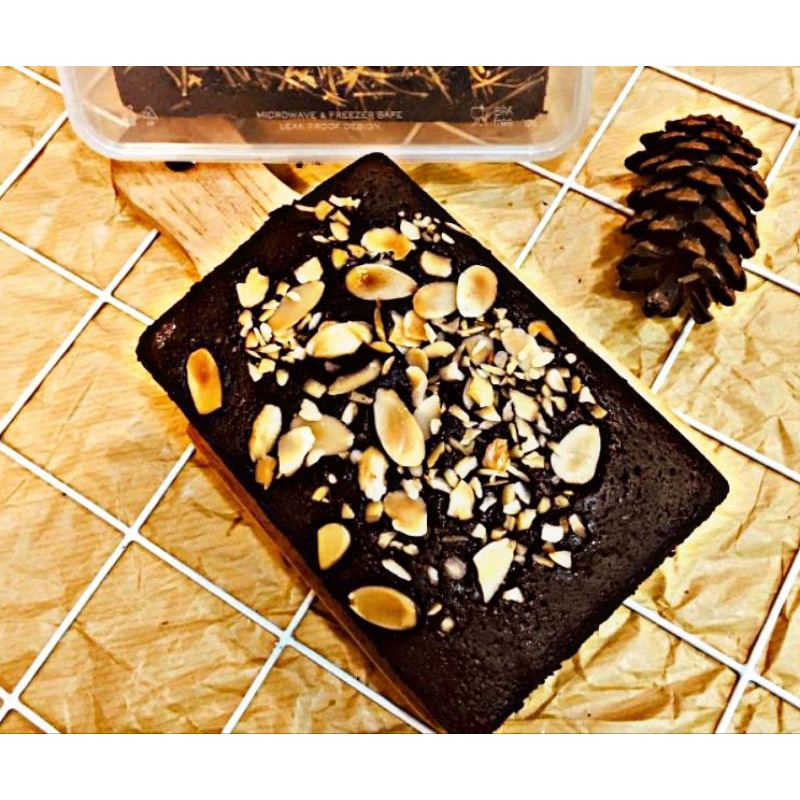 

Brownies Panggang Almond Kemasan Box 260gr