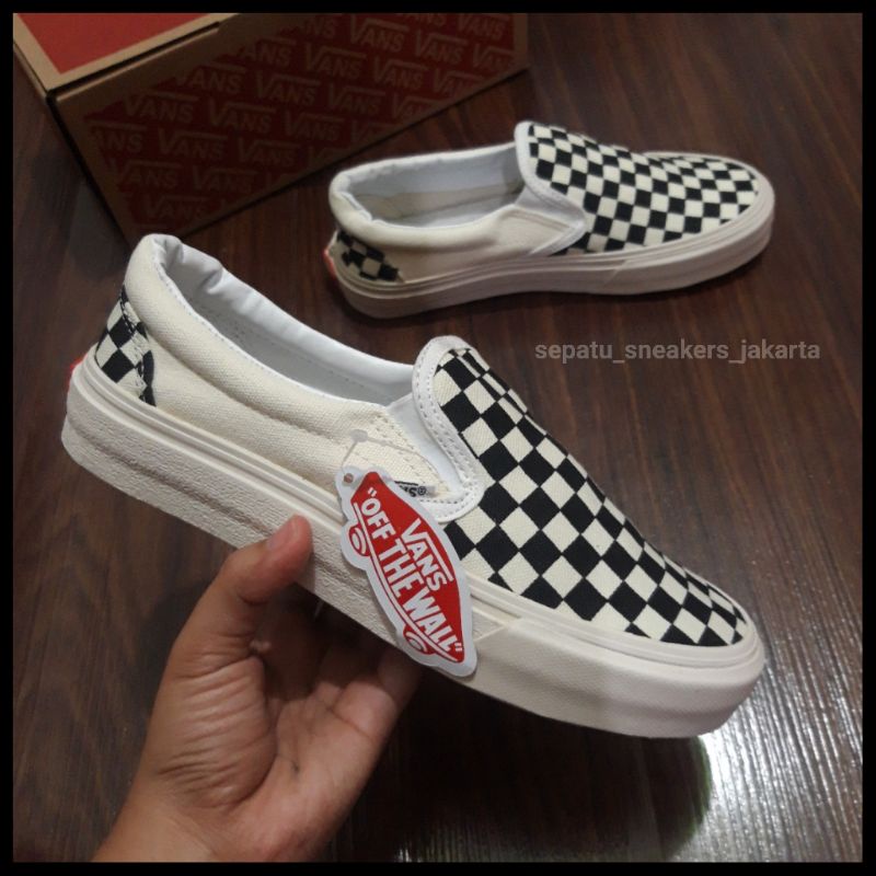 Sepatu VANS Slip On Checkerboard Catur Og Size 36 - 43 Warna Dasar Cream Bukan Putih