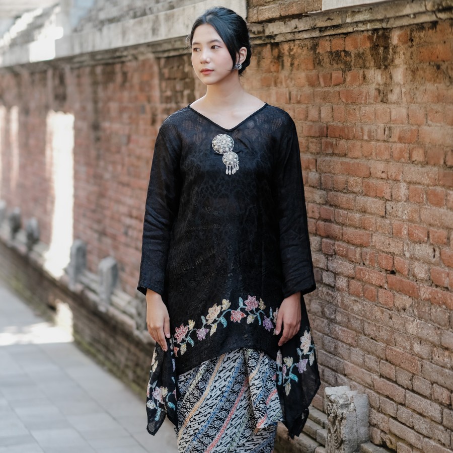 Tunik Batik Encim Waka Pekalongan Meradelima Viscose