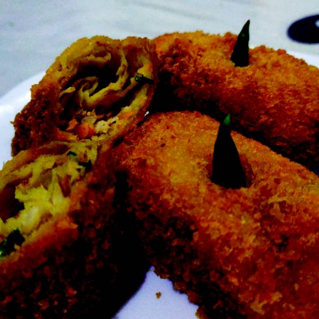 

Risol frozen (ayam/mayo/rogut)
