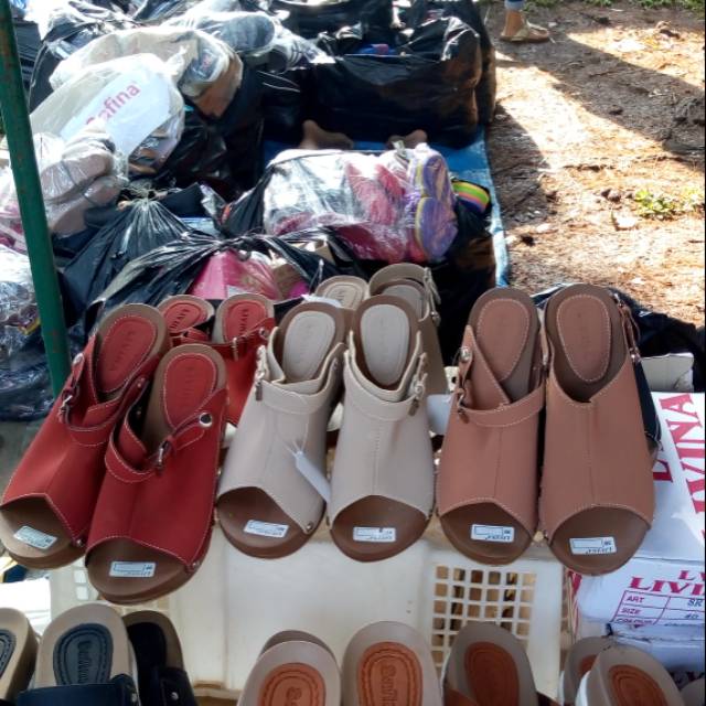 Sandal wanita (livina)