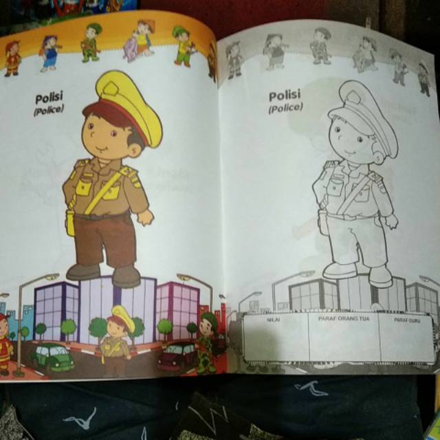 Mewarnai Gambar Polisi Anak Tk