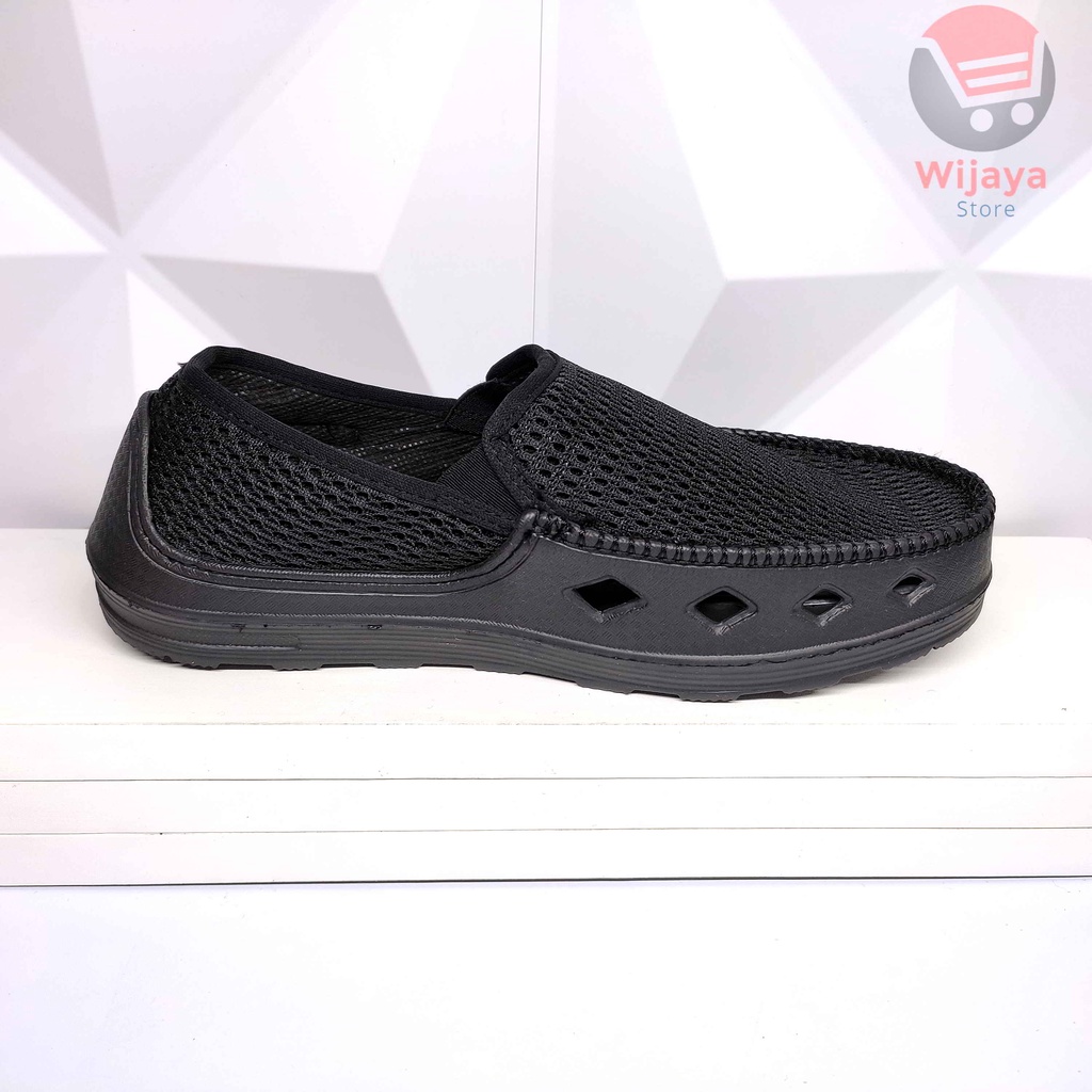 Sepatu Slip On Selop Pria Ardiles Berkualitas untuk Penampilan Santai yang Trendi Hitam Abu Courtney Brendy Ferari Mickelson Hitman Miracle