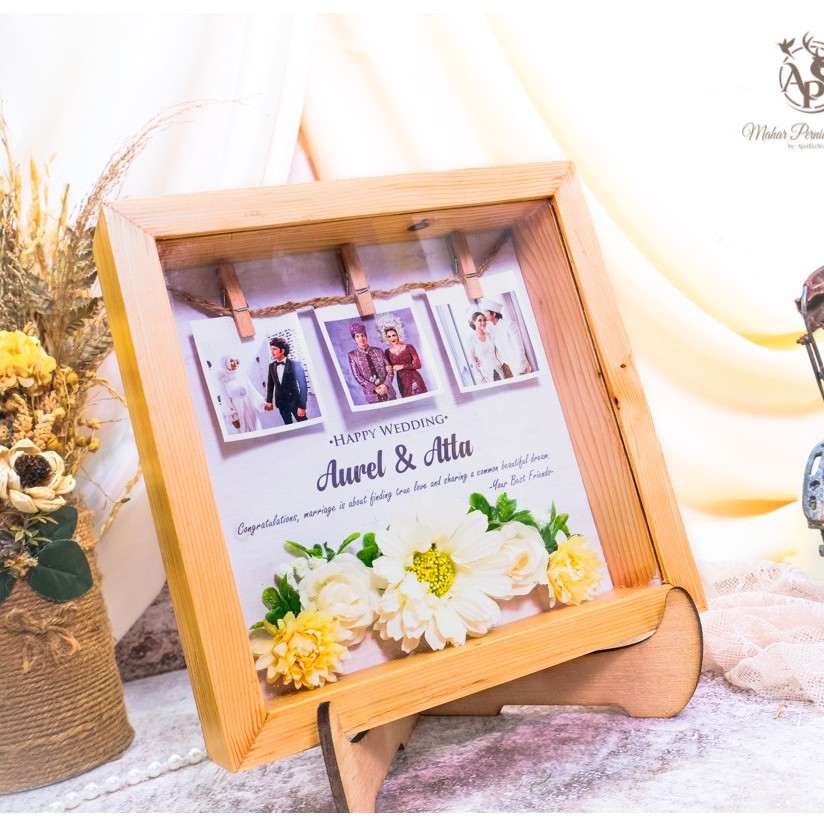 KADO PERNIKAHAN FLORA, FRAME BINGKAI CUSTOM FOTO UKURAN 20x20 CM