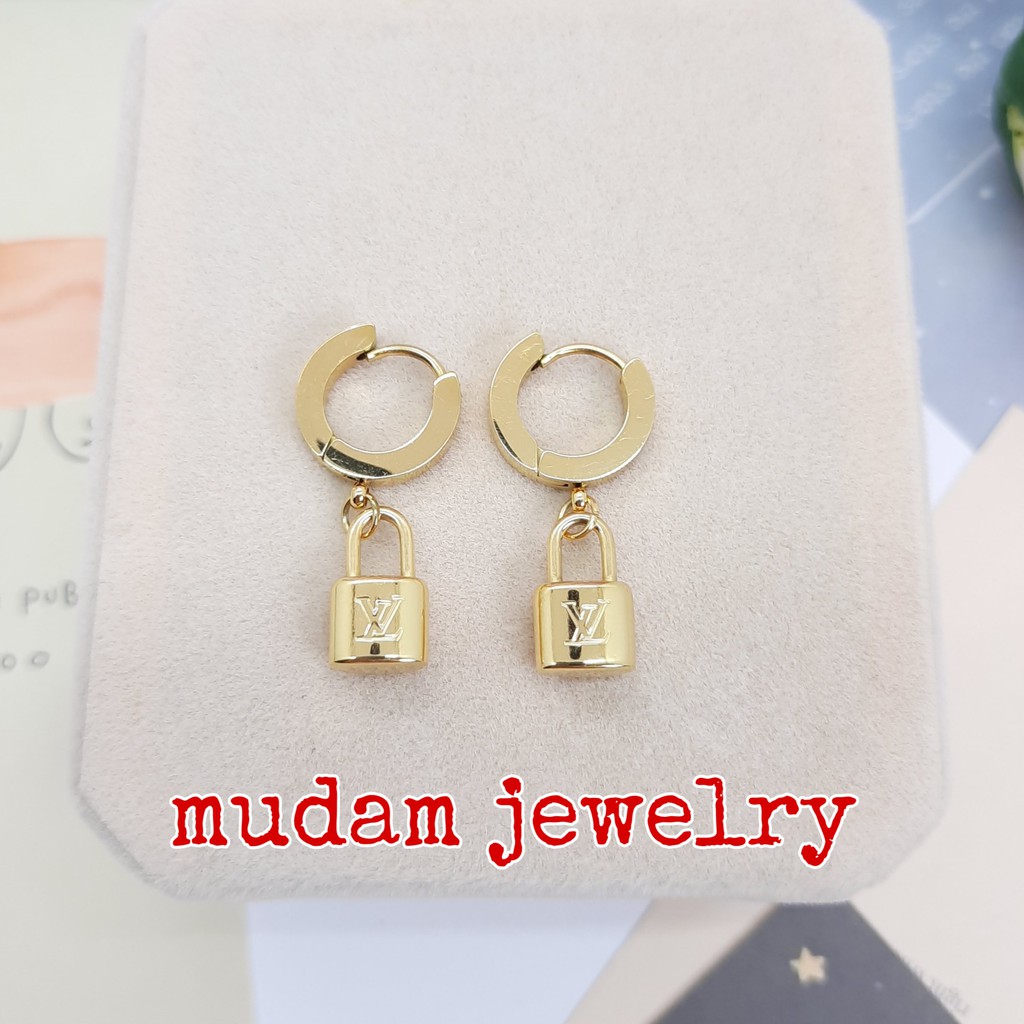 Anting Jepit Titanium Bentuk Gembok Ch4nl dan L*