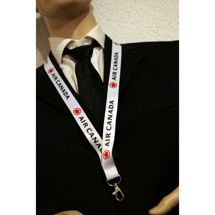

Lanyard Maskapai Air Canada