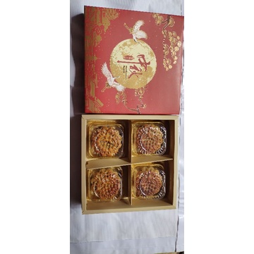 

mooncake mix nut with siobak 1kotak isi 4 pcs gift