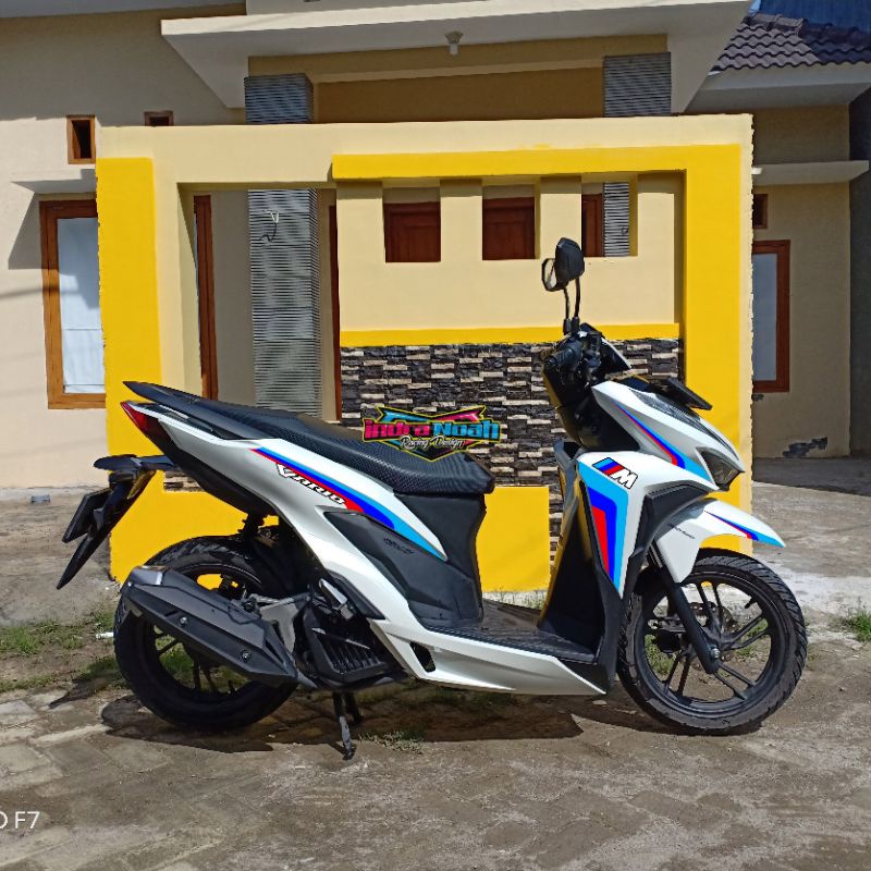 Striping Custom Vario 150 Livery BMW