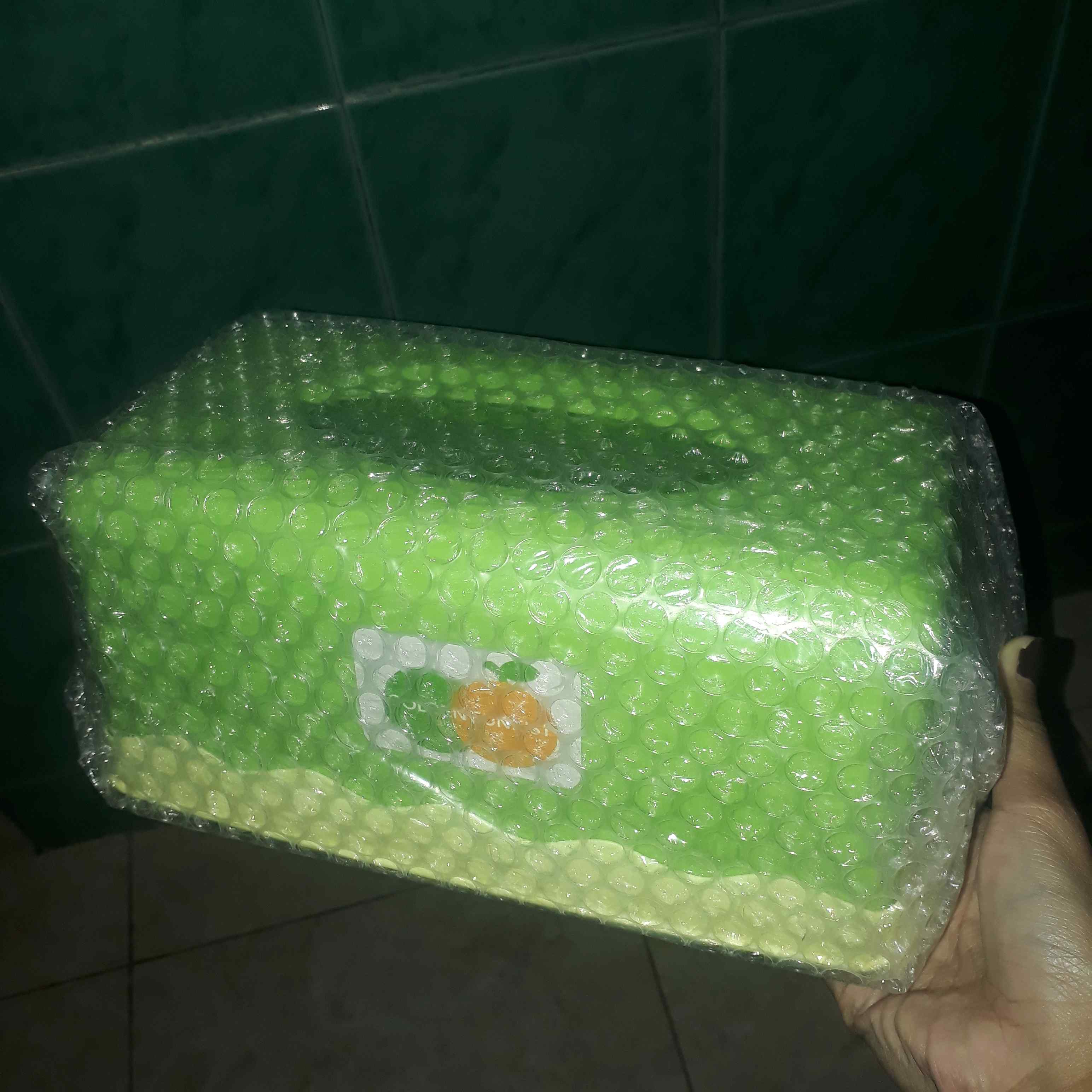 Rumah Gracia - Kotak Tissue Plastik Segi Golden Sunkist