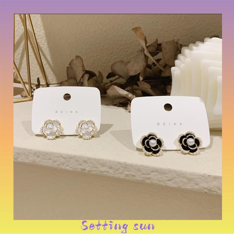 Anting Stud Silver Needle Bentuk Bunga Camellia Gaya Vintage  TN