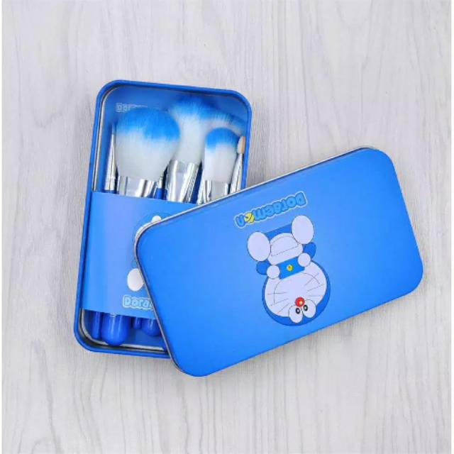 Brush set Doraemon kaleng. Makeup Brush Doraemon. Kuas make Up