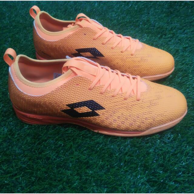 Sepatu Futsal Lotto  Spark In