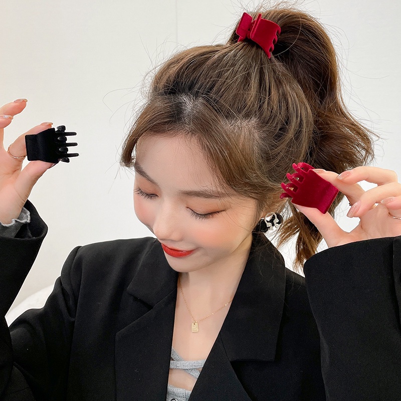 2022 Jepit Rambut Model Ikan Hiu Bahan Velvet Gaya Korea Untuk Wanita