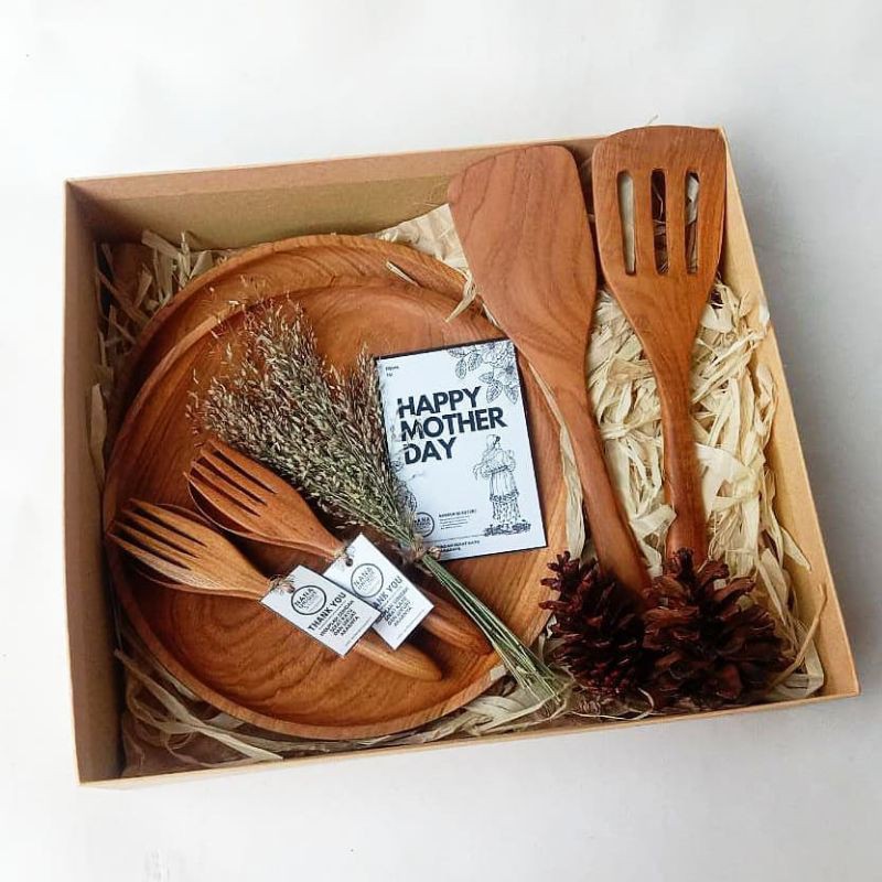 

HAMPERS NATAL CHRISTMAS GIFT KADO HADIAH PERNIKAHAN ULANG TAHUN WISUDA SOUVENIR WEDDING GIFT BOX