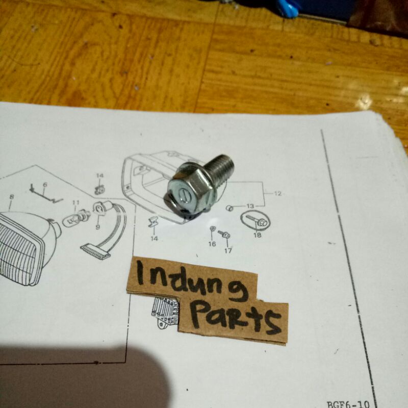 baut batok lampu honda win 100