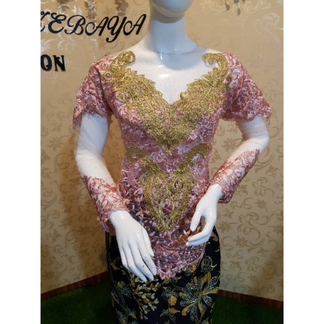 Kebaya atasan dusty pink
