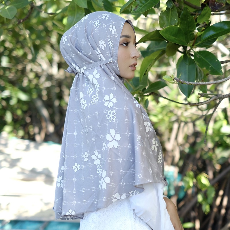 medina bergo motif/bergo maxmara/armani silk/bergo syari