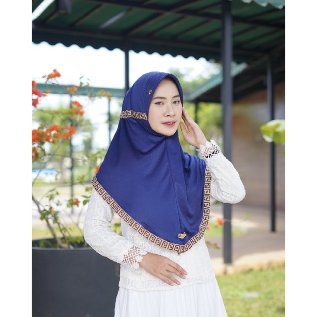 HIJAB FENDI DEWASA PREMIUM BY DESMONDA HIJAB