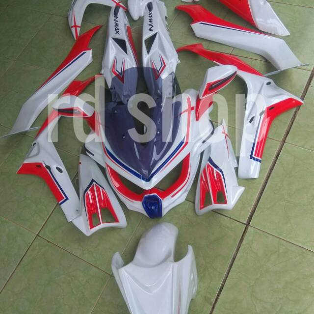 Fullbody predator Yamaha nmax putih Lis merah