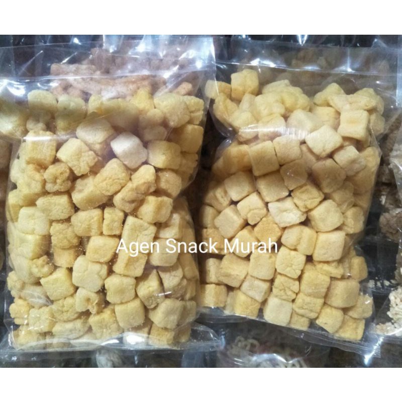 

KERUPUK RENYAH/KRUPUK RAMBAK DADU ASIN &PEDAS ASIN 160GR/SNACK KILOAN/CEMILAN KEKINIAN