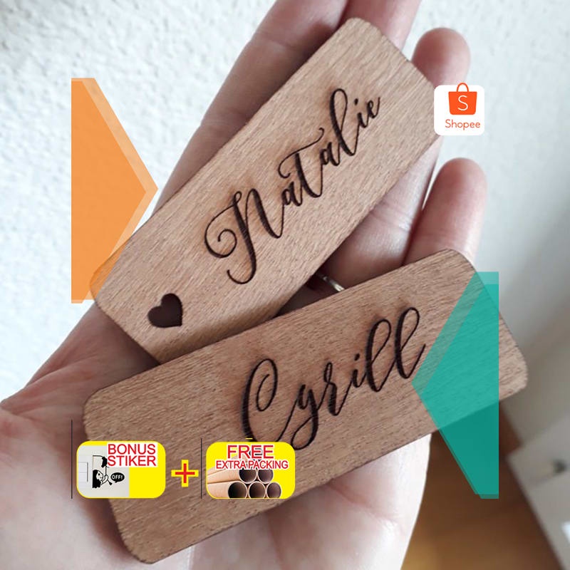 

Grosir Custom label tag kayu 7x3 | Hampers Tag Kayu | Hiasan Gift Box Elegan
