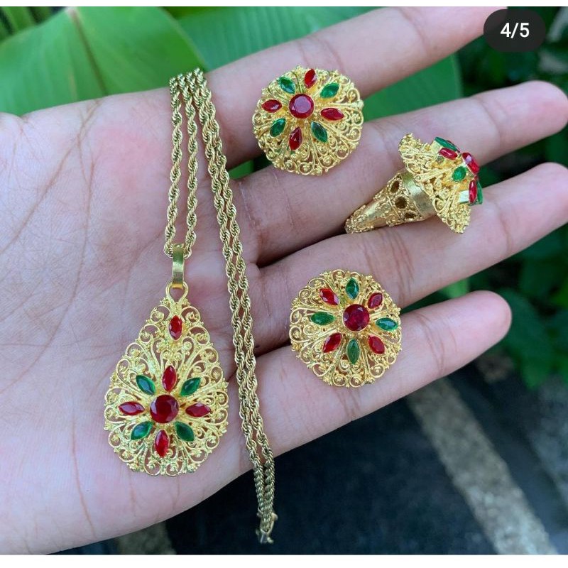 Set Perhiasan Titanium Kalung Liontin Subeng Sumpel Cincin