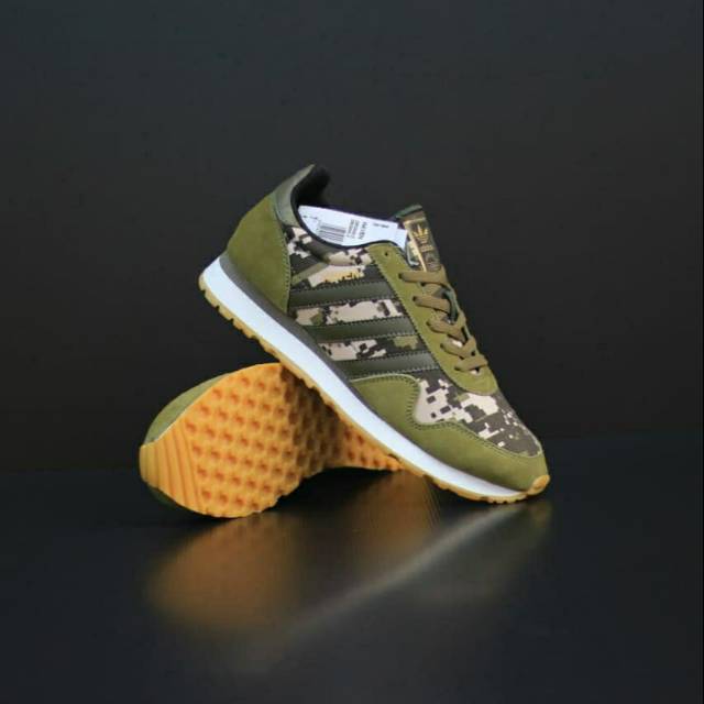 Sneakers Adidas Haven Green White Camo BNIB. Running. Fashion. Casual